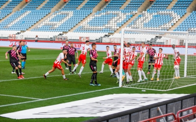 Ocón Arráiz observa l'execució del lliure indirecte de Juan Hernández a Almería | LaLiga